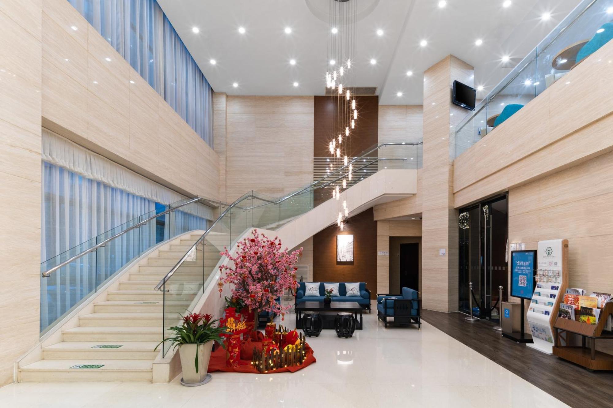 Holiday Inn Express Suzhou Changjiang By Ihg Exterior photo